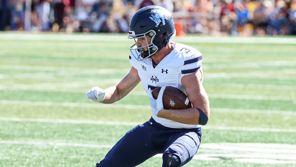 3DownNation's tweet image. Winnipeg Blue Bombers sign receiver Max McLeod, move one to retired list
3downnation.com/2025/07/21/win…
#Bombers #ForTheW #Winnipeg #CFL