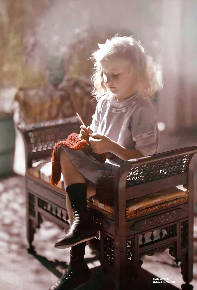StuartHumphryes's tweet image. The beautiful light of this autochrome casts an ethereal aura around the crocheting child. Her name was Hélène Gélibert (niece of the Lumiere brothers, who invented the autochrome colour process). It was taken 115 years ago in the Monplaisir district of Lyon in France, in the…