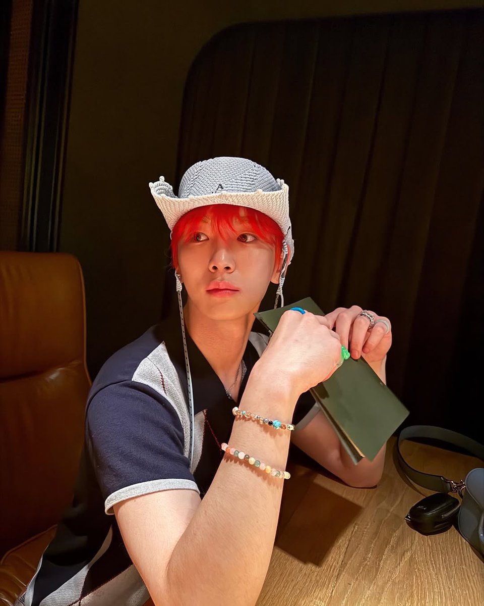 SHINeeFiveBR's tweet photo. [FOTO] 21.07.2025 - #Key em seu Instagram 
#KEYSTAGRAM

“Obrigado por me receber de novo, Tailândia! E @/utofest.th”

[Créditos: bumkeyk] https://t.co/z4TPuovzgQ