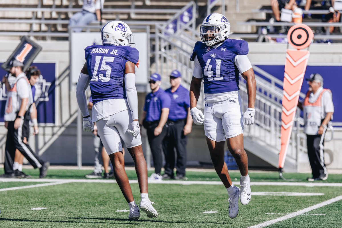ACUFootball's tweet image. ๐๐๐ฆ๐จ๐ซ๐๐๐ฅ๐ ๐๐จ๐ฆ๐๐ง๐ญ๐ฌ
We look back at moments from our ๐๐ข๐ซ๐ฌ๐ญ ๐๐ฏ๐๐ซ ranked win against Central Arkansas๐คฉ๐ฅ
#CDT | #GoWildcats