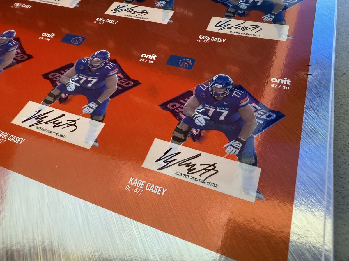 Jay_Tust's tweet image. A little sneak peakโฆ
@onitathlete and @JacksonsStores are teaming up again to produce #BoiseState trading cards.
The list of guys signing special inserts this year:
โข Maddux Madsen
โข Sire Gaines
โข Jayden Virgin-Morgan
โข AโMarion McCoy
โข Marco Notarainni
โข Breezy Dubarโฆ