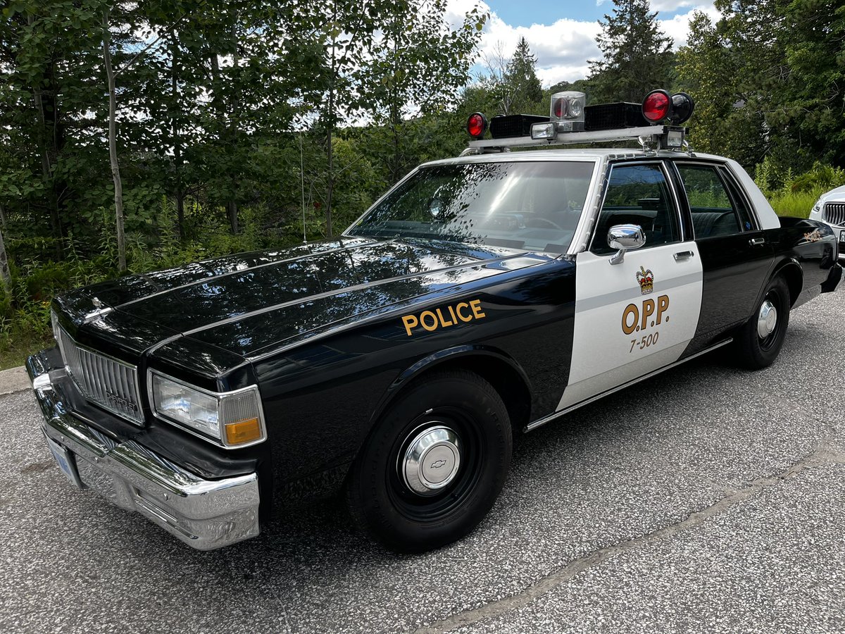 ColinDMello's tweet image. In a bid to impress the other premiers, the OPP has brought multiple vehicles to the Deerhurst resort for the COF meeting.
#onted