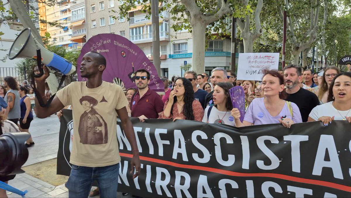 MariaMarinMart's tweet image. ✊️Hoy les hemos demostrado a los nazis que los que sobran de nuestras calles son ellos.