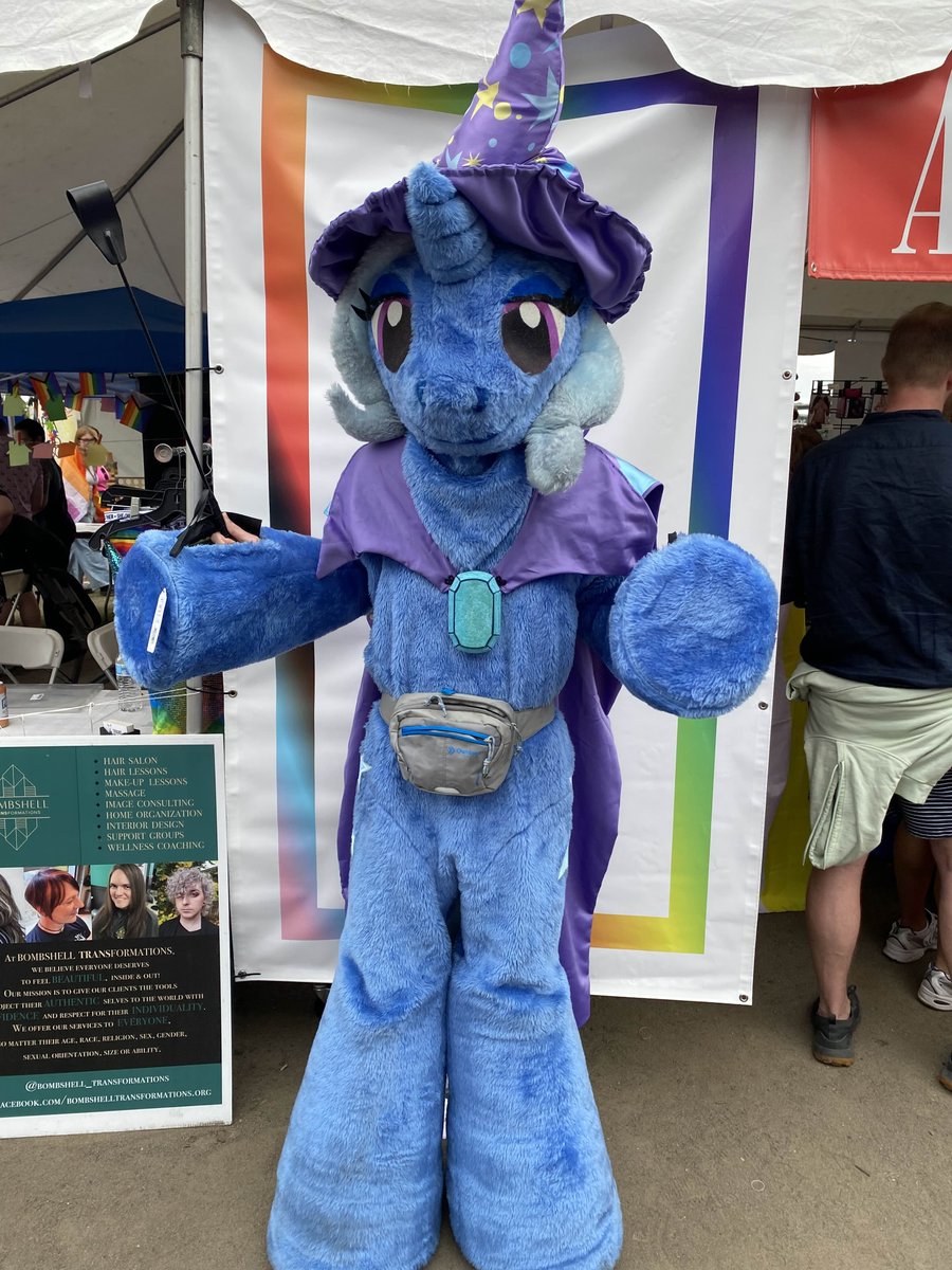 BlackenedBat's tweet image. This is my first ever somewhat 18+ post. The Great and Powerful TRIXIE says you've been very naughty! Thank you @adamandeve for letting Trixie pose with your riding crop.