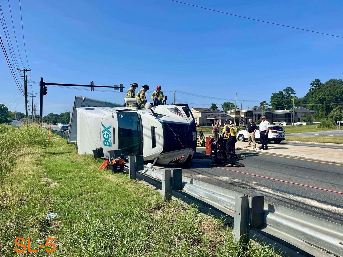 PerdueWx's tweet image. This is what happened on US-321 in Gastiona
@Clt_TrafficGuy