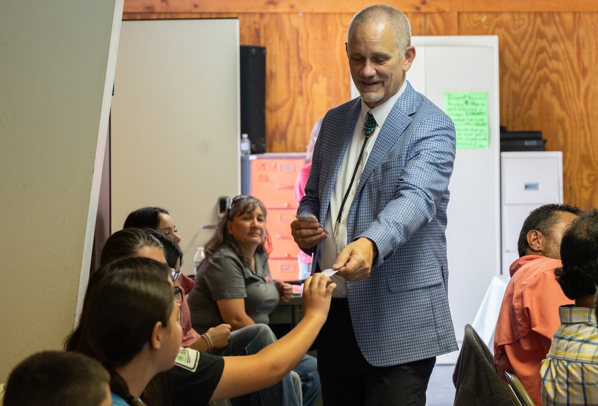 NMSUNews's tweet image. Final scenes from the Campus to Community: NMSU Extension Impact Tour. NMSU President Valerio Ferme completed the 33-county voyage last week with visits to Otero, Lincoln, Guadalupe, Quay, Harding, Union, Colfax, Taos, Mora, San Miguel and Torrance counties.