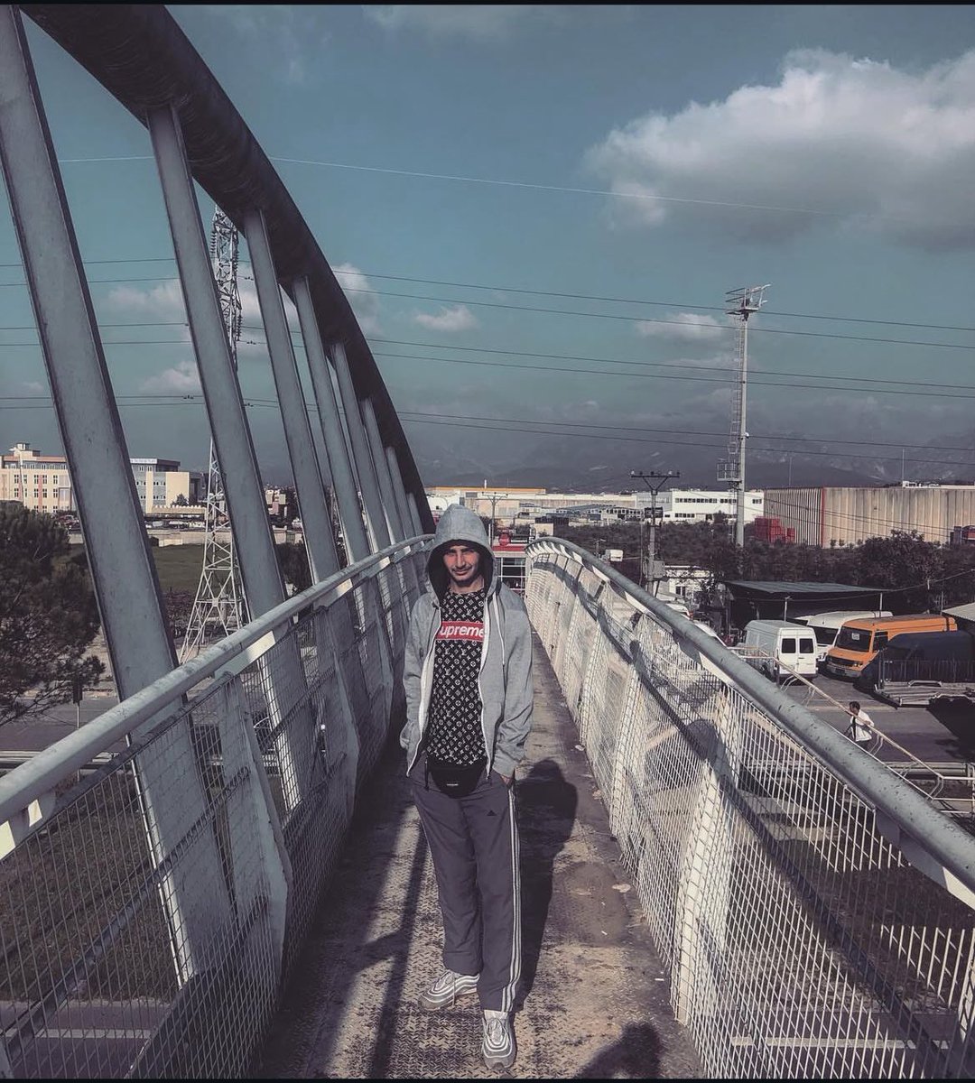 thealonedream's tweet image. #Throwback #2k19