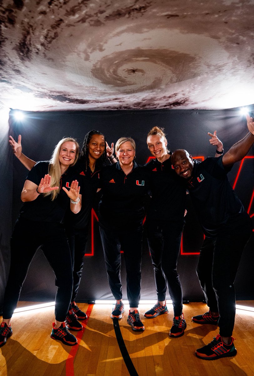 CoachCullop's tweet image. Big thank you to my staff for all their hard work this summer watching future Canes! Safe travels to all coaches and players as you make your way home!! Can’t wait to connect!! 🙌