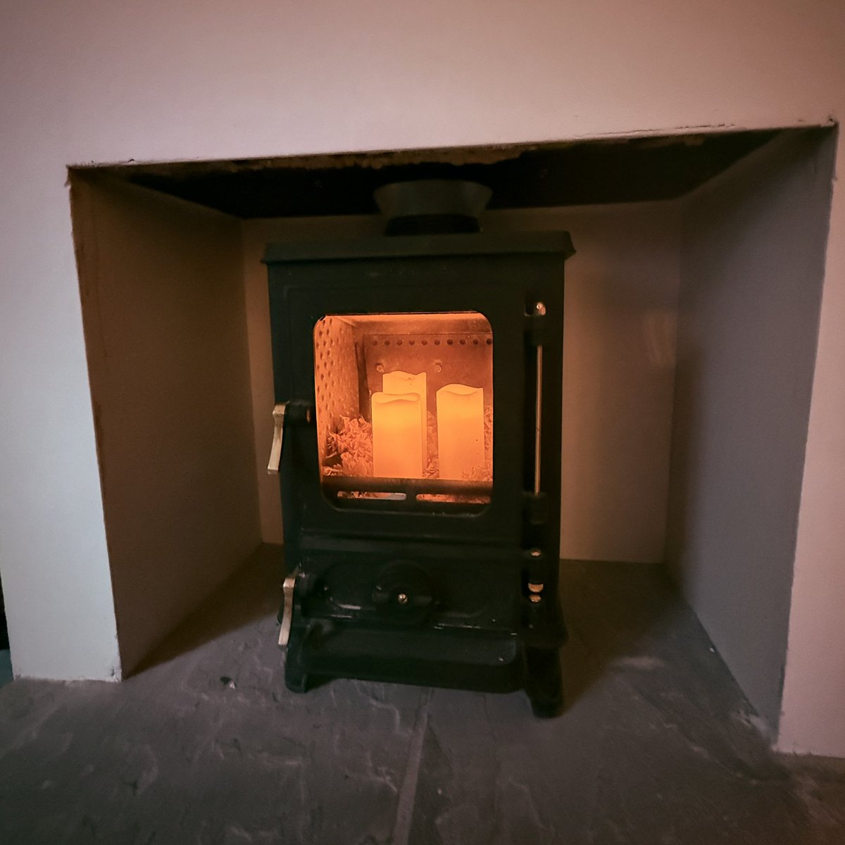Idea for you… <a href="/SwitchBot/">SwitchBot</a> hub 3 + IR controlled LED candles = Smart woodburner for the summer.