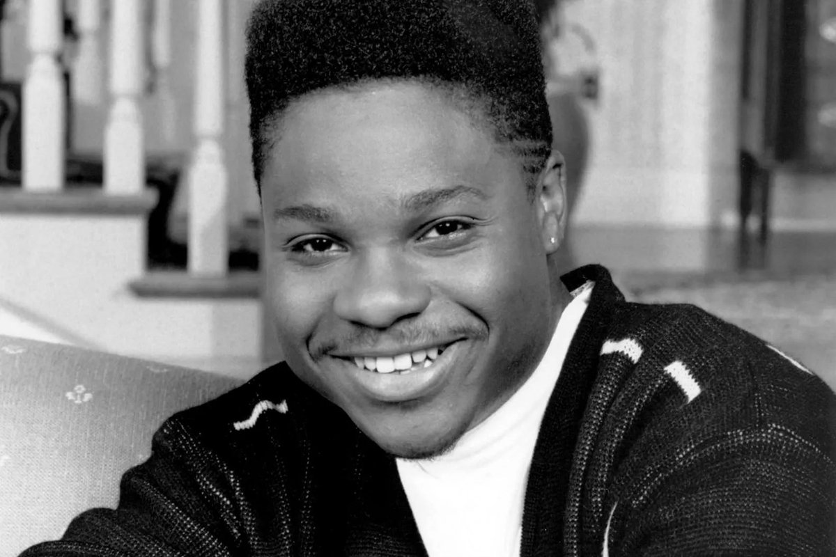 cellini_luca's tweet photo. Ciao Theo 😢

#malcolmjamalwarner #irobinson https://t.co/O5Giylbc9y
