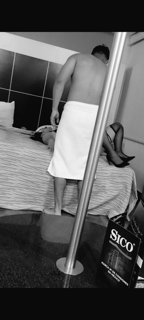 SingleFit_'s tweet image. @MarcosA96071999 un rato en el Motel M 🔥