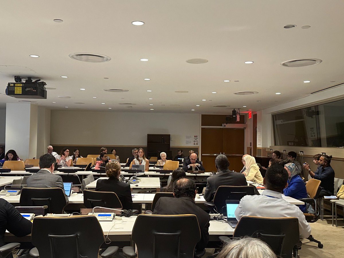 marcosathias's tweet image. Climate action is not just about averting environmental disaster - it is about unlocking economic transformation, innovation, & human development.
At the #HLPF event by #G77+🇨🇳 & @UNOSSC, I re-emphasized #NDCs' importance & the Global South’s role in shaping the climate agenda.