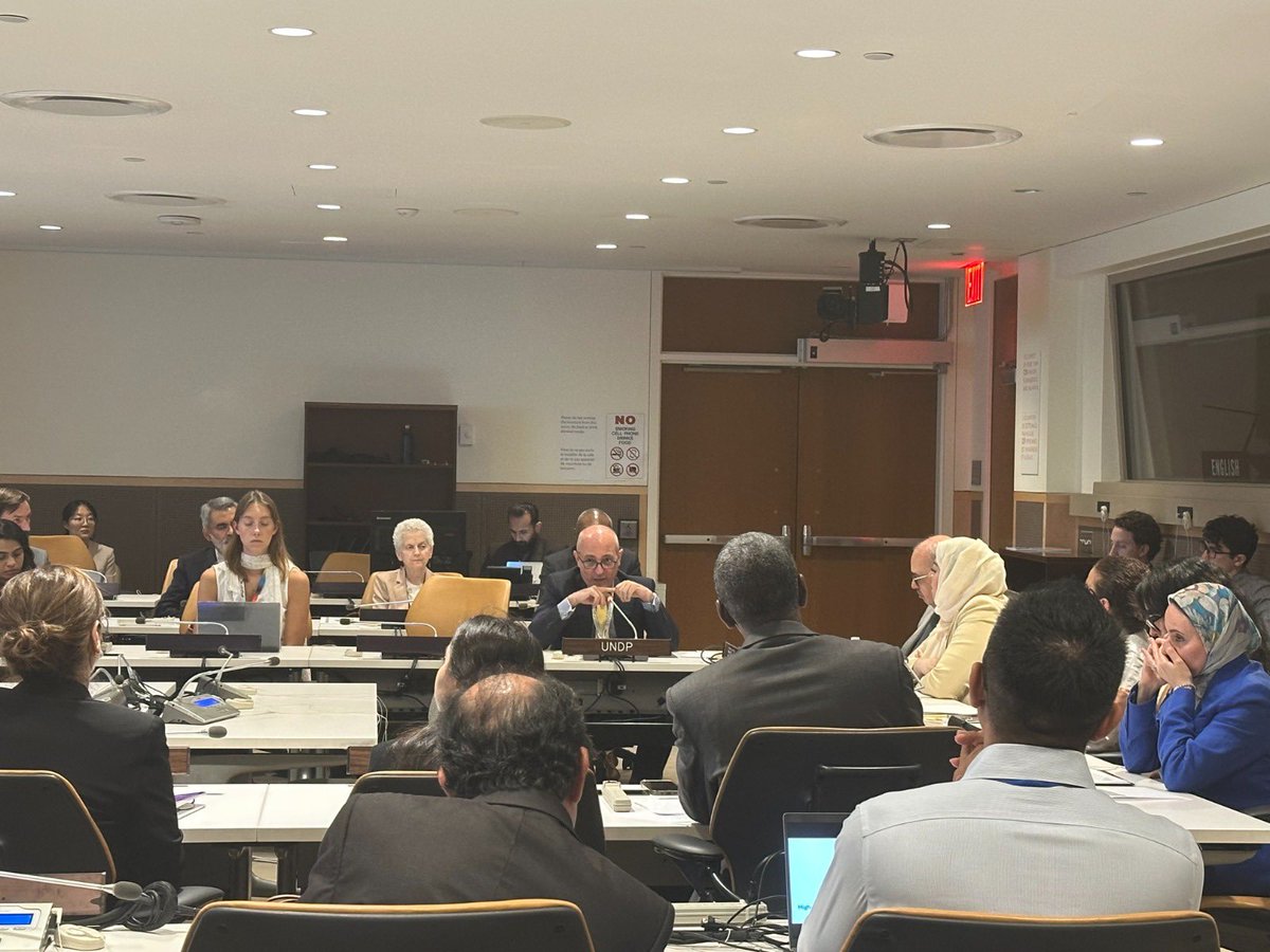 marcosathias's tweet image. Climate action is not just about averting environmental disaster - it is about unlocking economic transformation, innovation, & human development.
At the #HLPF event by #G77+🇨🇳 & @UNOSSC, I re-emphasized #NDCs' importance & the Global South’s role in shaping the climate agenda.