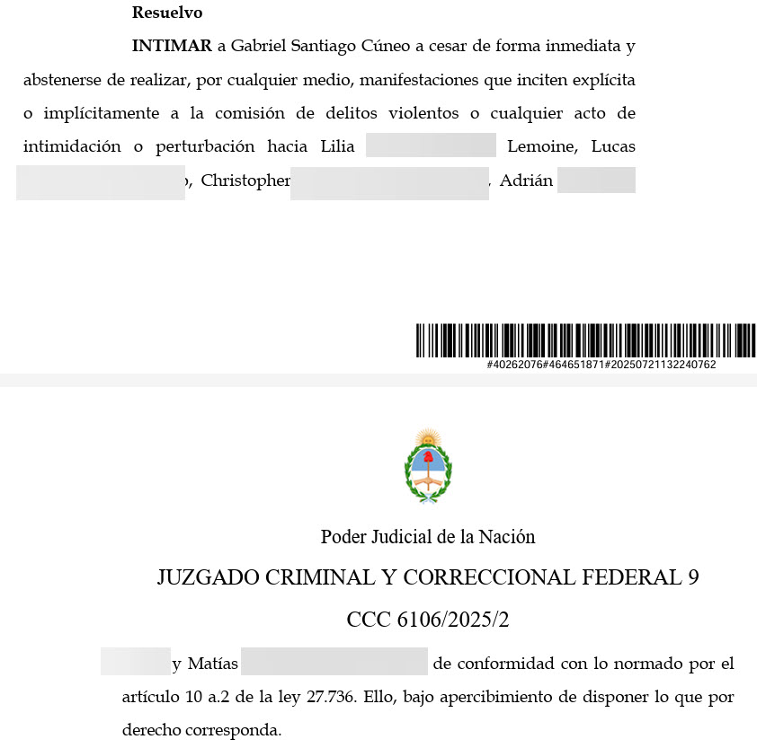 HernanSeivane's tweet image. Finalmente, la justicia actuó y se impuso una medida al standupero político @SantiagoCuneo_ @Cuneoconfederal @punzo_rojo ⚖️.
El mismo se la pasa hostigando y denigrándola como mujer a @lilialemoine, y ha ofrecido una recompensa económica por los dientes de influencers como…