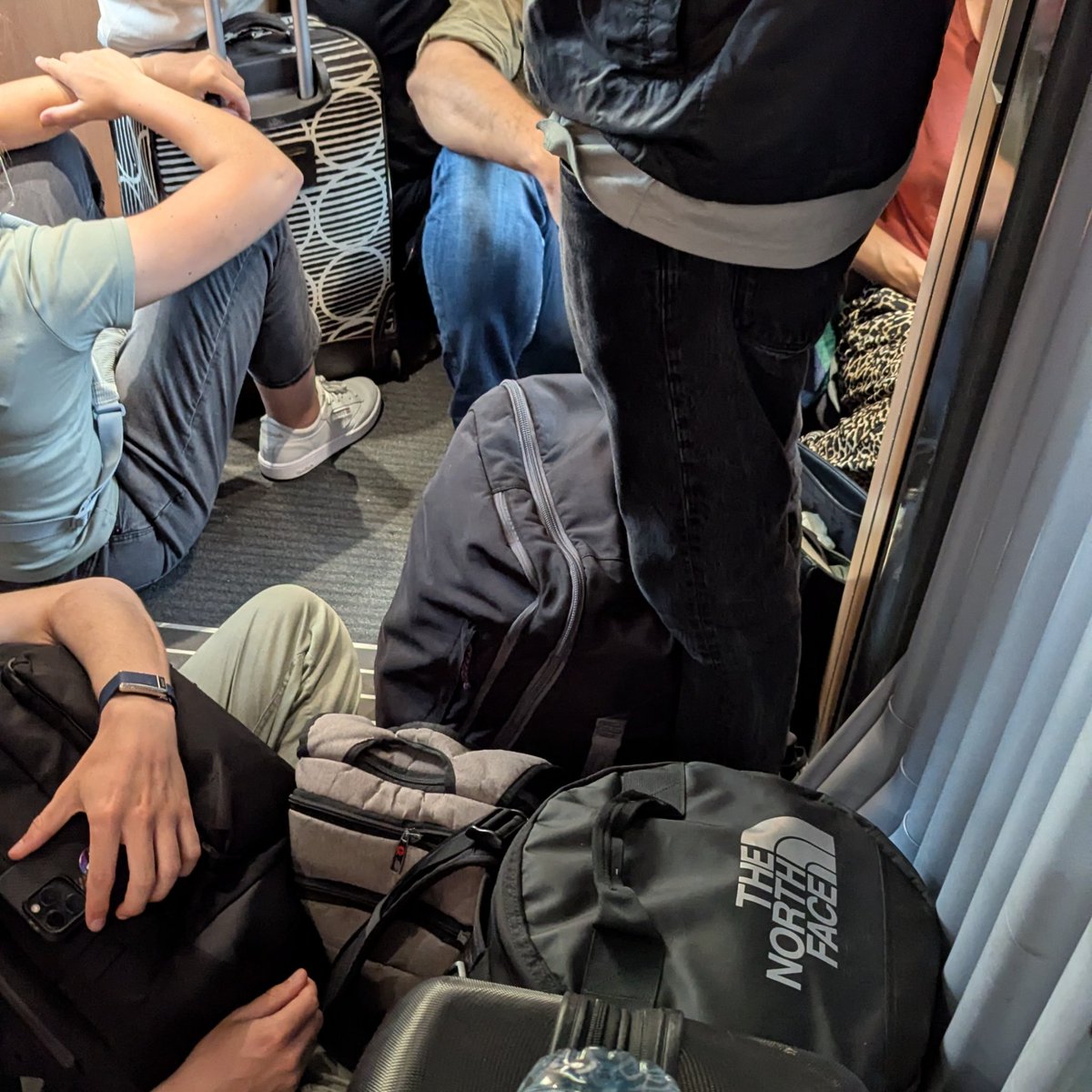 NiklasWenzel_'s tweet image. Wie kann es eigentlich sein, dass die Deutsche Bahn so krass dysfunktional ist?