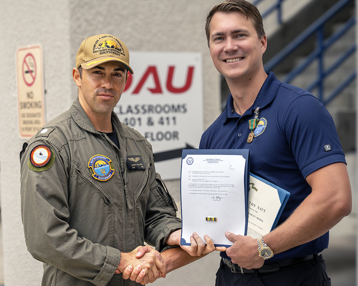Congratulations to ETN1(SW) Harrison Vanhorn on your awards.
NTAG Southwest CO CDR Joseph Gilligan presented Vanhorn with his end of tour awards during a ceremony at HQ, July 11, 2025.
#ForgedByTheSea #TheFleetStartsHere #FairWinds #FollowingSeas #AmericasNavy250 #NuclearPrograms