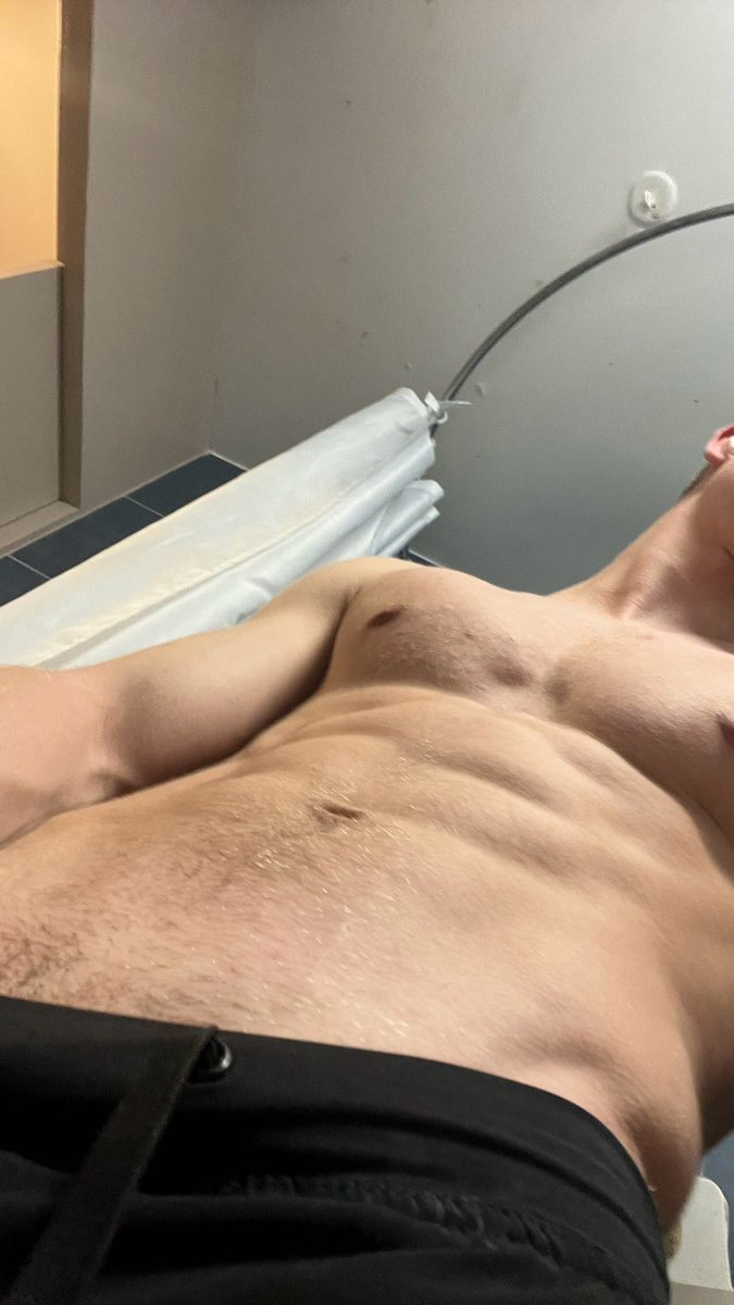 Rt et viens payer pour financer mes vacances 😏