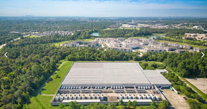 Serverfarm's $1.637 B sustainability‑linked loan now includes a 15% power efficiency target by 2033, showcasing our ESG-first approach to AI-ready, high‑performance infrastructure.

🔗 bit.ly/40KZLxZ 

#Serverfarm #ESG #SustainableInfrastructure #HyperscaleDataCenters