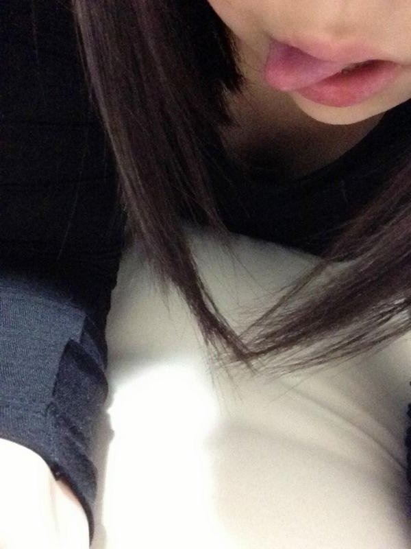 コレ完全にアウトｗ⇒ bit.ly/37OfX6E 普通に出会い探してたんだけど、即エ〇チとか望んでなかったのにぃ まあ、そういうところだからしょうがないね。 話早いからそっちが目的ならオススメ