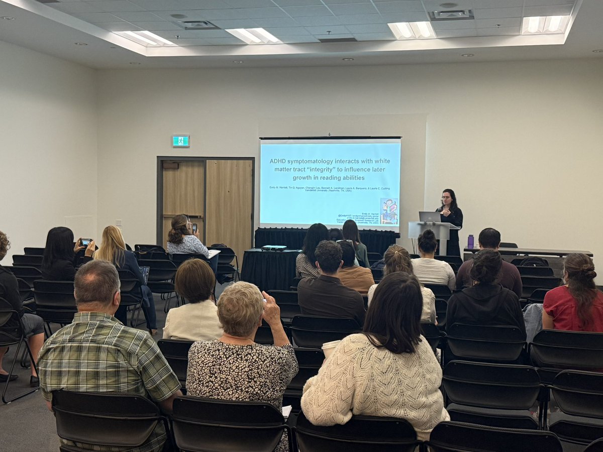 EmilyH107's tweet image. SSSR 2025: ✅
learned a lot, co-chaired a symposium, gave a talk, saw some old friends, made some new friends… and line danced !! yeehaw !! 🤠
can’t wait for next year already🥰 @SSSReading #SSSR2025 🧠📚🤓