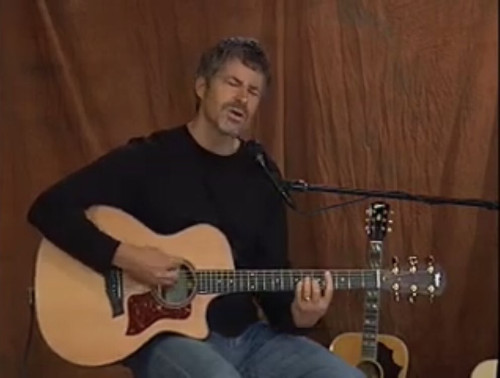 CryptidPolitics's tweet image. This is the image that comes to mind when I think of the term โworship leaderโ.
@paulbaloche