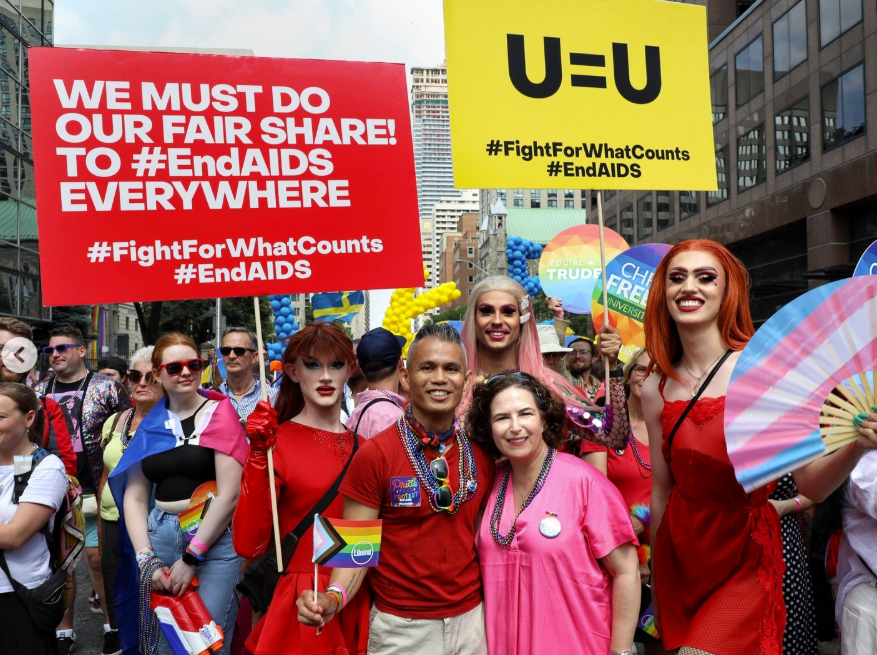 _positiveeffect's tweet image. New report from @CDNPositive shows that while most Canadians know about HIV, few understand #UequalsU — Undetectable = Untransmittable.
This science-backed message means people with HIV on treatment can’t sexually transmit the virus.
🔗 cppn-rcps.ca/cppns-uu-task-…
#ZeroHIVStigmaDay