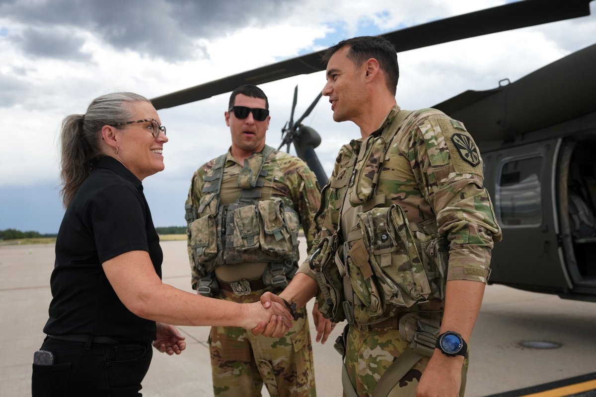 GovernorHobbs's tweet image. This weekend, I surveyed the Dragon Bravo Fire and spoke with federal officials on the ground combating the flames. Seeing the burned remains of the Grand Canyon Lodge and other damage was devastating. I was heartened to meet the brave men and women who are doing everything they…