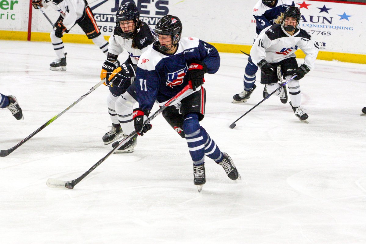 usahockey's tweet image. That’s a wrap on the Girls National U19 Training Camp, driven by @AAAClubAlliance! Team Navy closed out camp in style with a 9-4 win over Team White in the final game.
All #USAHPDC scores and schedules: teamusa.usahockey.com/2025playerdeve…