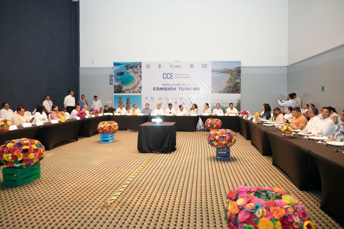 Consejo Coordinador Empresarial Gro (@ccegro_oficial) on Twitter photo SE RENUEVA LA COMISIÓN DE TURISMO DEL CCE GUERRERO
En el marco de la instalación de la Comisión de Turismo del CCE Capítulo Guerrero, el Mtro. Simón Quiñones Orozco (<a href="/Simonquioro2/">Simón Quiñones</a>), Titular de <a href="/Sectur_Guerrero/">Secretaría de Turismo de Guerrero</a>, tomó protesta a los integrantes de esta importante comisión del SE RENUEVA LA COMISIÓN DE TURISMO DEL CCE GUERRERO
En el marco de la instalación de la Comisión de Turismo del CCE Capítulo Guerrero, el Mtro. Simón Quiñones Orozco (<a href="/Simonquioro2/">Simón Quiñones</a>), Titular de <a href="/Sectur_Guerrero/">Secretaría de Turismo de Guerrero</a>, tomó protesta a los integrantes de esta importante comisión del
