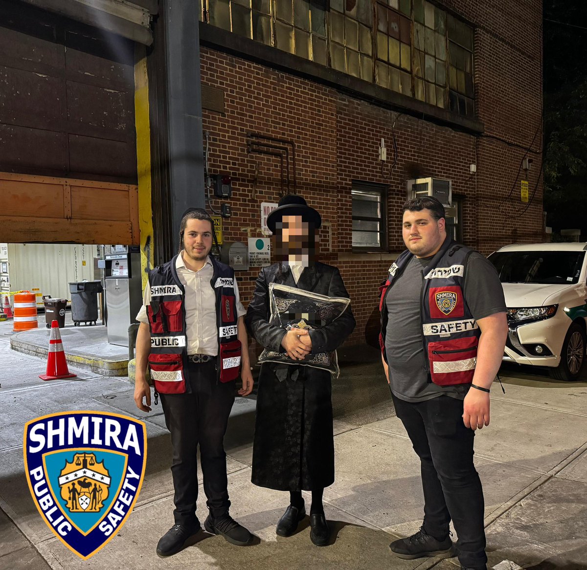 At 1:20am, our 24/7 emergency line received a call from a distressed individual reporting that his tallis and tefillin were missing. Shmira units immediately launched an investigation. After reviewing footage through our CCTV database, members discovered the items had been