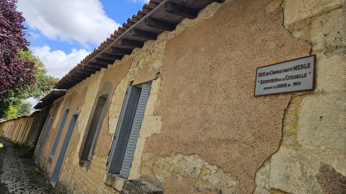 BartFunnekotter's tweet image. De citadel van Blaye, een door Vauban tot fort omgebouwd dorp