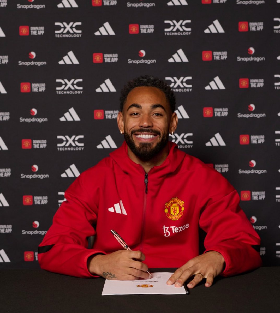 EKscouting's tweet image. If these two fail at Manchester United, it’s 100% a United problem, not a player problem.
Mbeumo —> one of the best wingers in the Prem.
Cunha —> a monster at Wolves, can win games on his own.
It’s promising.
But United can’t stop here.
They need more top-level players.