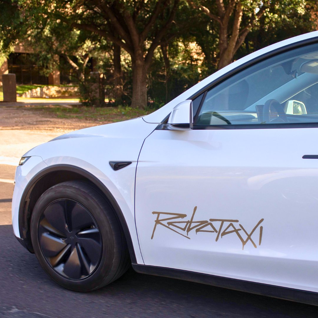 muskonomy's tweet image. 🚨NEWS: Elon confirms Model Y Robotaxis now pick you up right where you are, not just at the pinned pickup point.
Just update the Robotaxi App