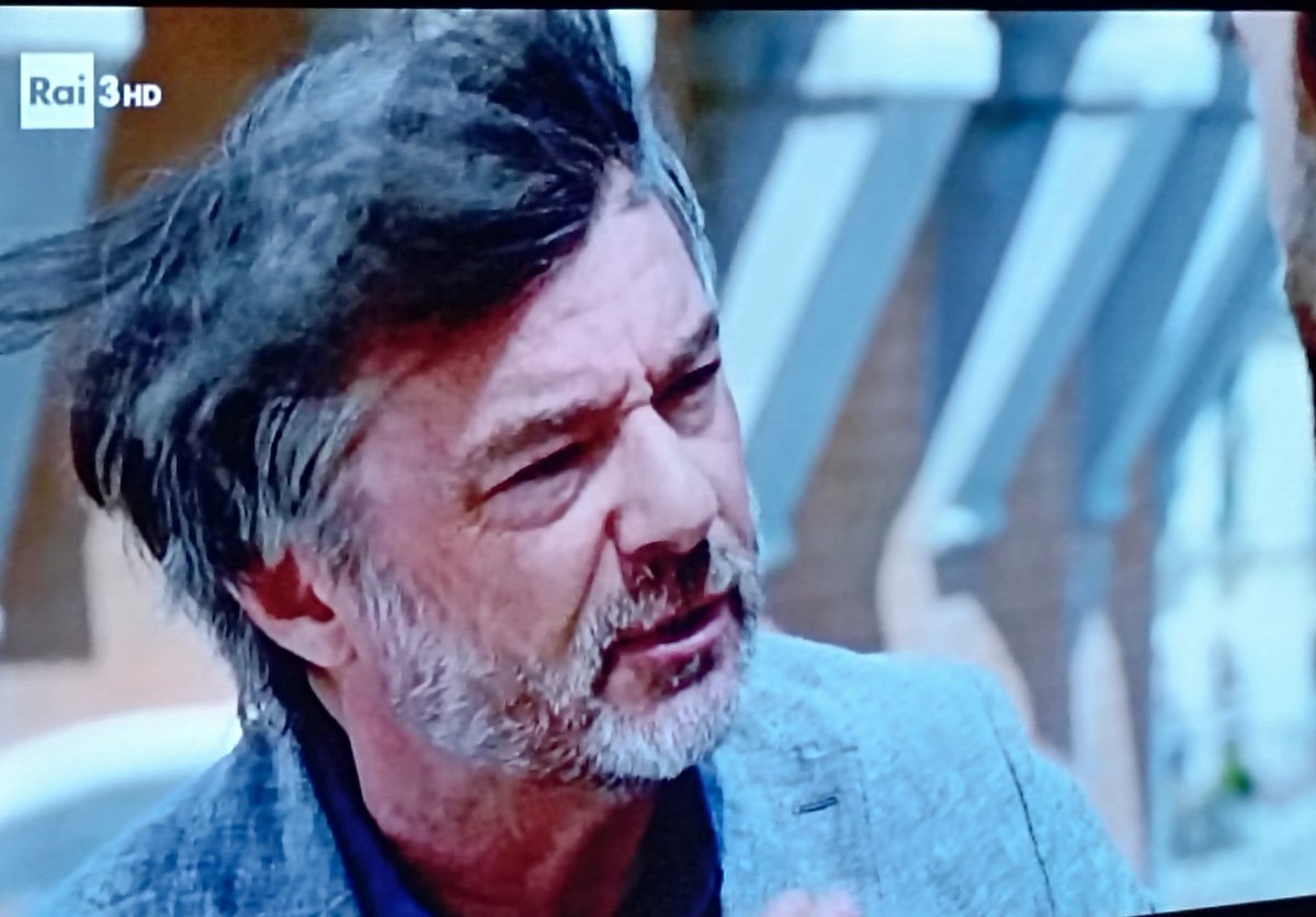 Andrea1926's tweet image. &quot;Ho ricevuto una chiamata telepatica&quot; #upas