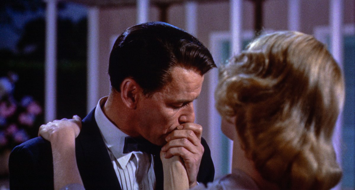 Highdefwatch's tweet image. IN-DEPTH 4K @UltraHDBluray of the musical comedy HIGH SOCIETY, another super restoration from @WarnerArchive 13K scan of the VistaVision OCN with excellent @Dolby #Atmos #Vision grading - featuring 27 HDR screenshots Filmmaker Mode 🎬🎞️🎥📽️💿 highdefwatch.com/post/the-lush-…