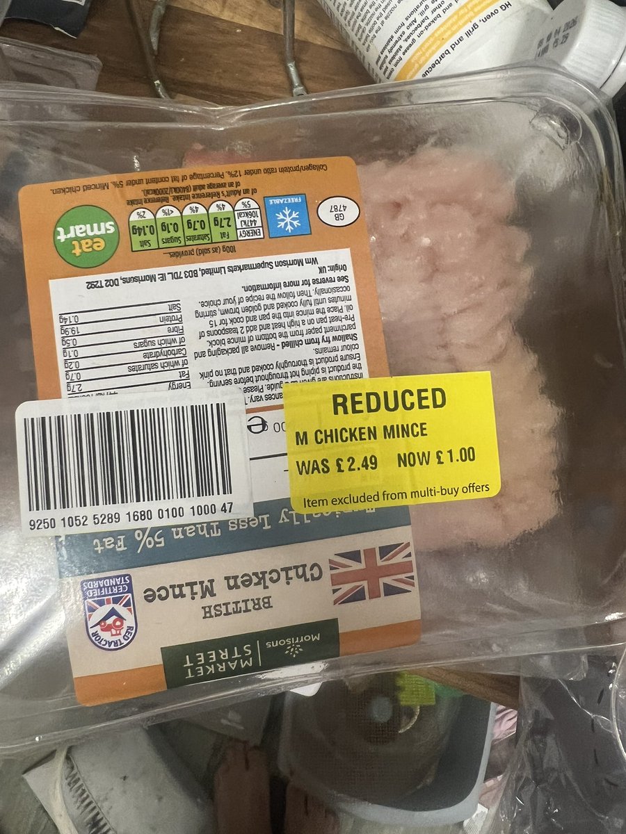 PVally's tweet photo. @Morrisons, I'm finding out-of-date "use by" food in your reduced aisle again, even after speaking to a manager! This is a serious food safety concern. Please address this urgently. #Morrisons #FoodSafety date hidden under yellow sticker but in date ones shown #tradingstandards https://t.co/80mwR8mxhS