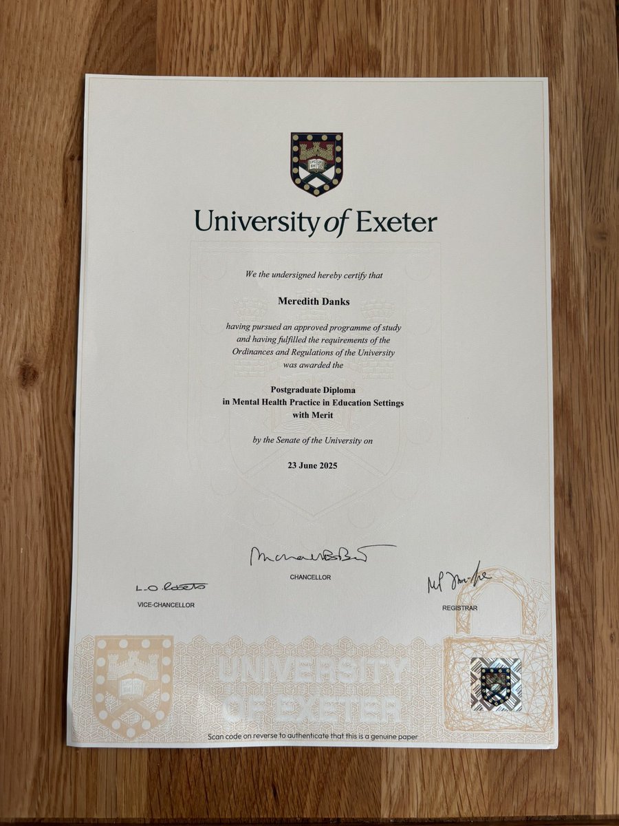DanksMeredith's tweet photo. Delighted to share that I have passed my Postgraduate Diploma in Mental Health in Education Settings, with a Merit, meaning I am now a qualified Education Mental Health Practitioner!👩🏼‍🎓🧠❤️ https://t.co/zJxToIFypV