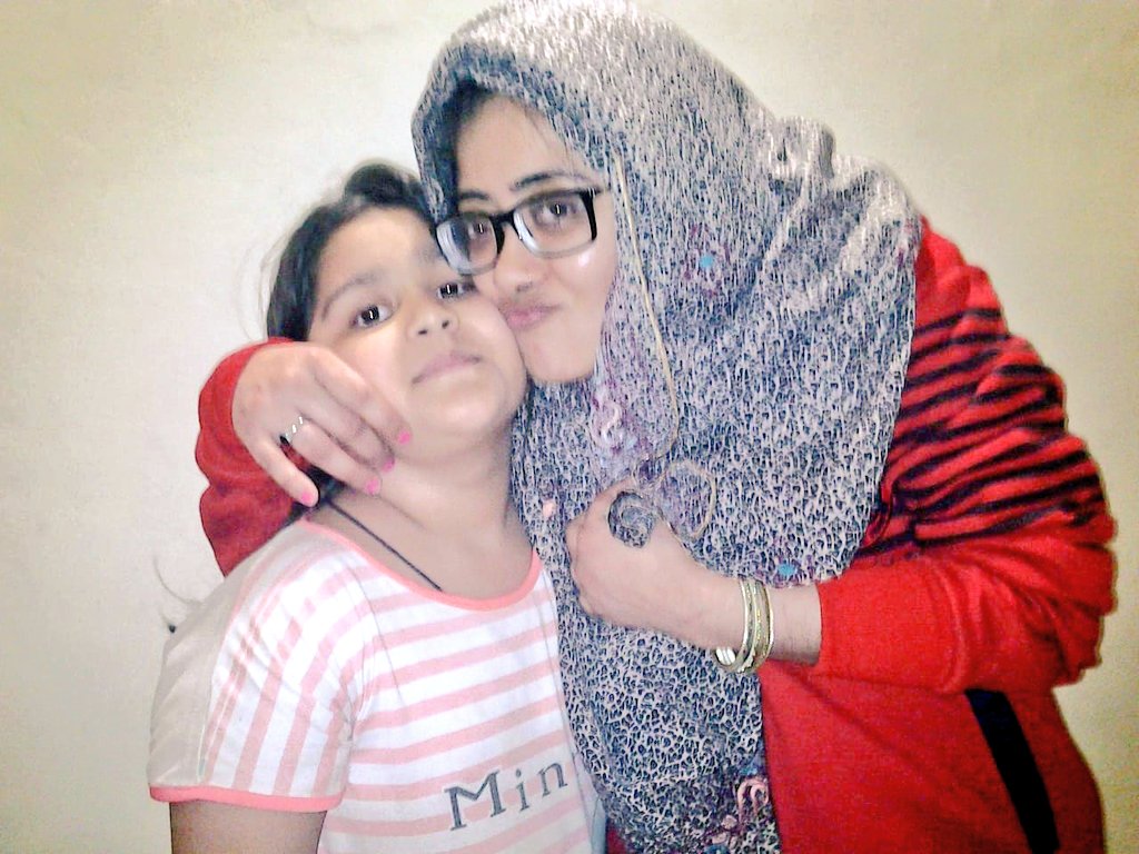 HumairaKhanPTI (@humairakhan285) on Twitter photo <a href="/KunwarMoeez/">Kunwar Moeez Khan</a> <a href="/xadeejourno/">Mubashir Zaidi</a> میری بہن حمیرا کو آج  10 دن ہوگئے ہیں کچھ نہیں پتا چلا کہ کہاں ہے وہ پلیز سب آواز اٹھائیں پلیز   افسوس ایک ماں کو اریسٹ کرلیا بزدلوں نے   پلیز سب آواز اٹھائیں  🙏🏻😥
<a href="/xadeejourno/">Mubashir Zaidi</a> plz share
#ReleaseHumaira <a href="/KunwarMoeez/">Kunwar Moeez Khan</a> <a href="/xadeejourno/">Mubashir Zaidi</a> میری بہن حمیرا کو آج  10 دن ہوگئے ہیں کچھ نہیں پتا چلا کہ کہاں ہے وہ پلیز سب آواز اٹھائیں پلیز   افسوس ایک ماں کو اریسٹ کرلیا بزدلوں نے   پلیز سب آواز اٹھائیں  🙏🏻😥
<a href="/xadeejourno/">Mubashir Zaidi</a> plz share
#ReleaseHumaira