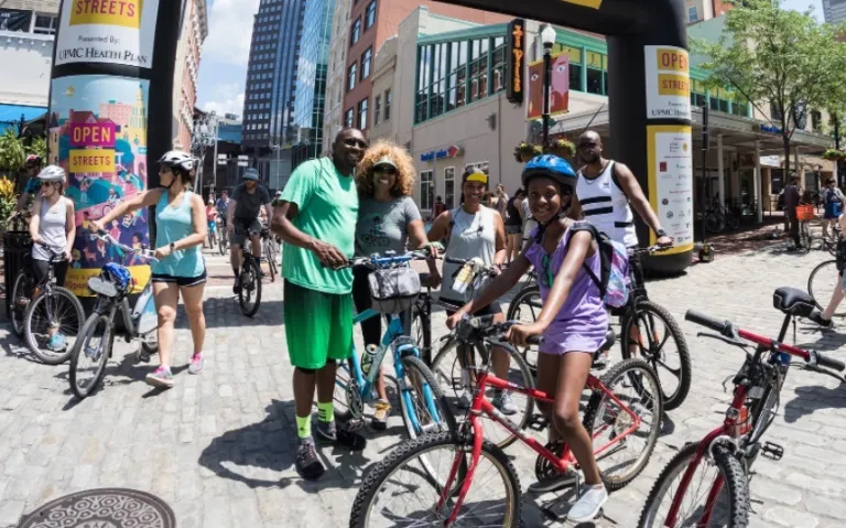 Amusement park survival guide, easy yoga moves for all, plus Maker Monday fun and much more at Kidsburgh.org. - mailchi.mp/kidsburgh/12-f…