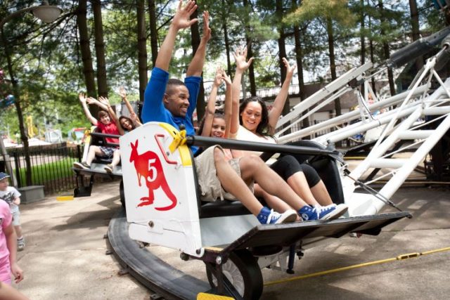 Amusement park survival guide, easy yoga moves for all, plus Maker Monday fun and much more at Kidsburgh.org. - mailchi.mp/kidsburgh/12-f…