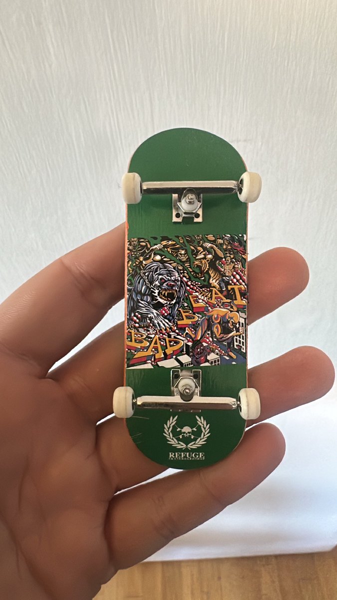 StrengthOfFates's tweet image. Bad Beat x Refuge Skateshop collab.
One of the coolest things I’ve ever seen thanks to my goat Eric Z