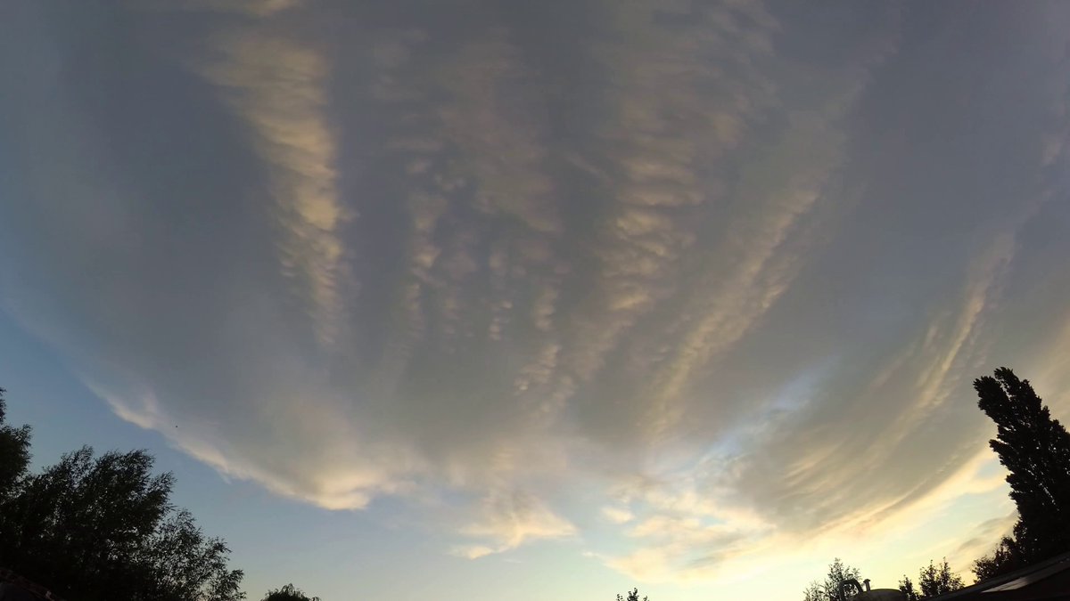 ronaldvanzijl's tweet image. 20/07/2025 – NL – Skylapse (W)
4K
120x
20:30 – 23:00 h
@Demo2020cracy @Elizabe32413720 @TexMericana @Raggedyedge1 @DELTA9_DELTA9 @BenKnight1980 @druid10 @IonisedSkyWatch @Clearskiesinit @SaskiaHeijden @ImagesCoast @OpChemtrails @Chemtrail101 @LegendreKristy @nogps1