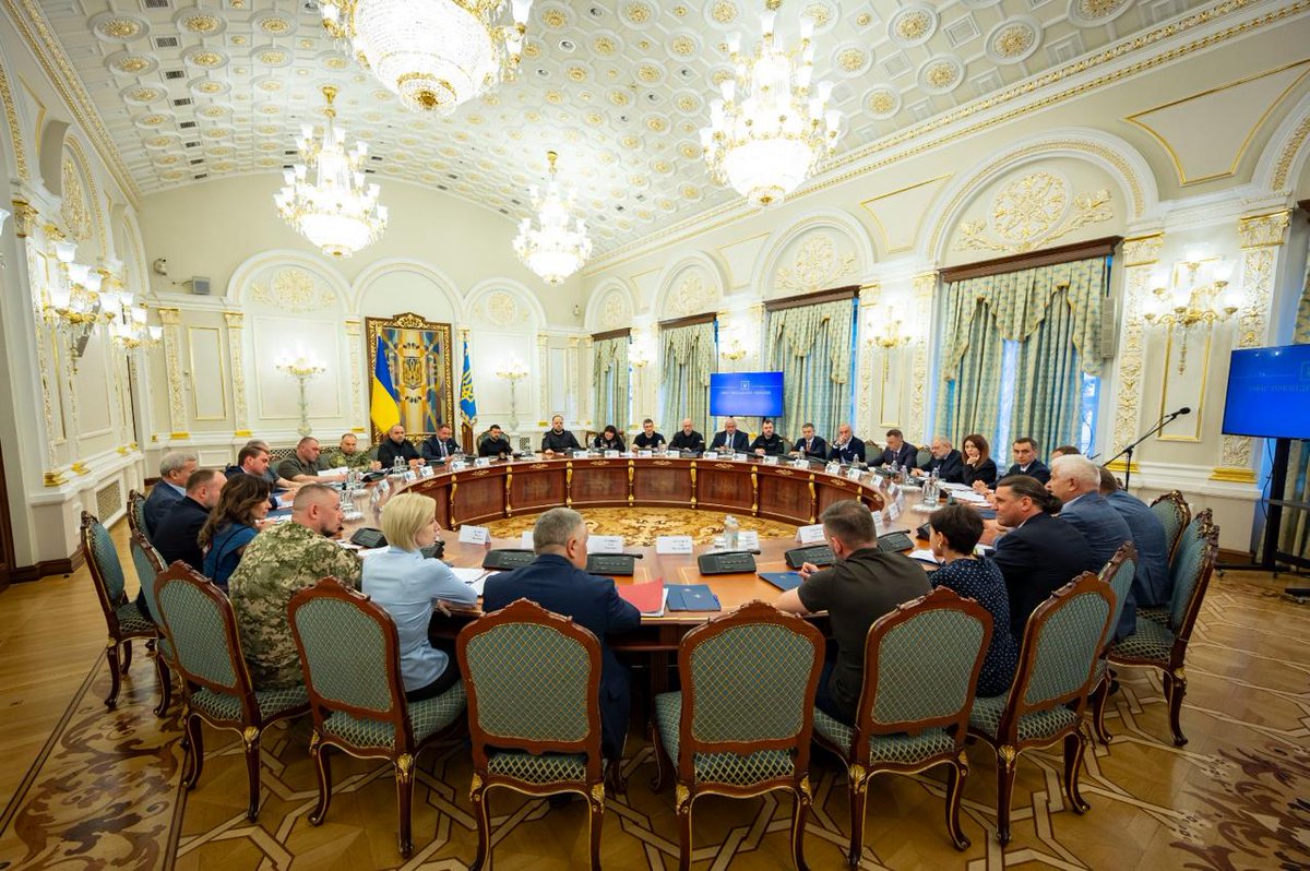 rnbo_gov_ua's tweet image. Під головуванням Президента України Володимира Зеленського відбулося засідання Ради національної безпеки і оборони, присвячене питанням економічної безпеки.
rnbo.gov.ua/ua/Diialnist/7…
