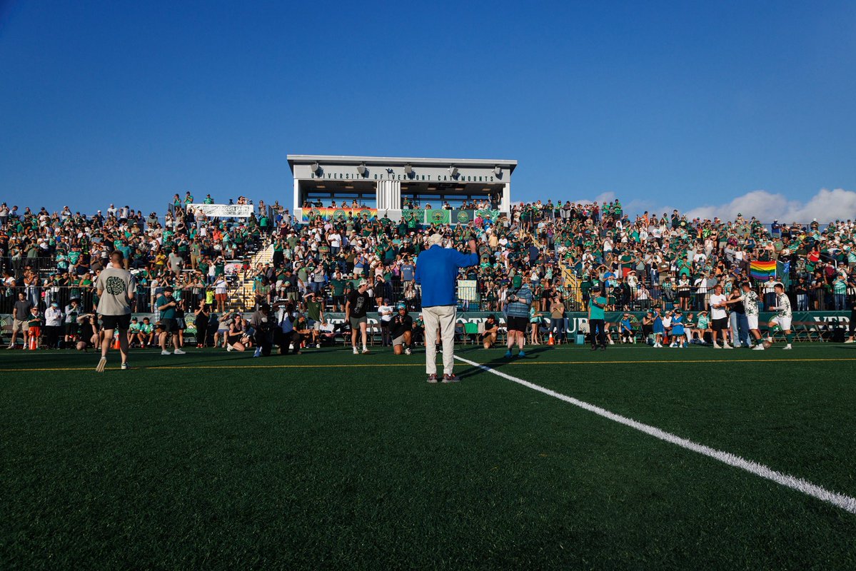 SenSanders's tweet image. Congratulations to Vermont Green on their Round of 16 victory against FC Motown. They remain undefeated. Vermont is a soccer state!
I appreciated the opportunity to say hello on Sunday and wish the team well.