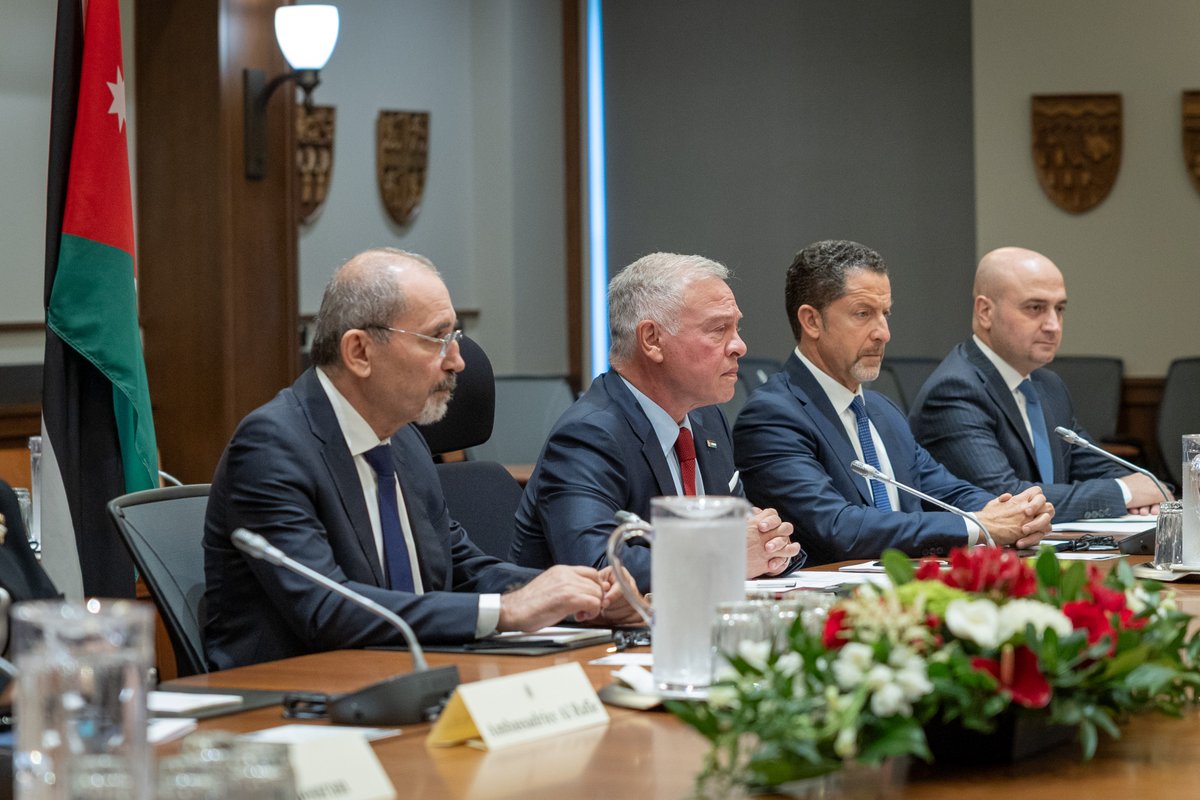 jordantimes's tweet image. King, Canada PM discuss regional developments, ways to enhance cooperation (Photos courtesy of Royal Court)
Read more 🔗
jordantimes.com/news/local/kin…