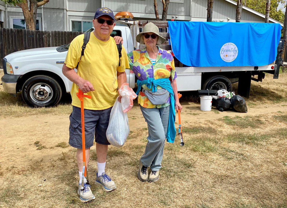 CityOfGoleta's tweet image. There is less trash on the ground and homes/garages are less cluttered after a productive Beautify Goleta Plastic Free July event. Close to 30 volunteers, many of them families, spent their Saturday morning, July 19, 2025, giving back to the community by participating in a…