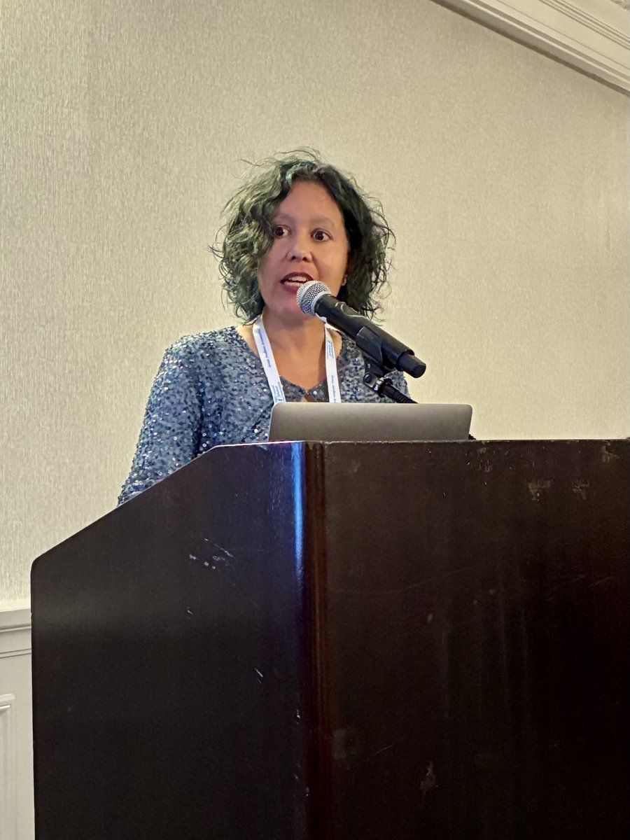 RSNA's tweet image. RSNA Board member @cvsantil, spoke at the @NationalMedAssn Section on Radiology & Radiation Oncology dinner honoring Willam E. Allen, Jr. MD, FACR. It is a privilege to support @NMA_Rads & stand with the NMA SRRO to increase access & equity in radiology and radiation oncology.