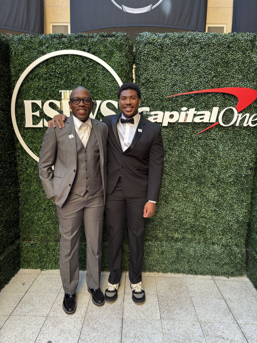 IsaiahChisom4's tweet image. Had a great time at the #ESPYS