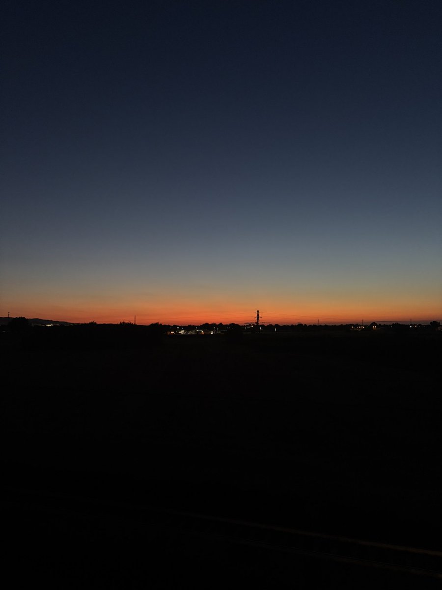HiThisisunreal's tweet image. Qualche colore