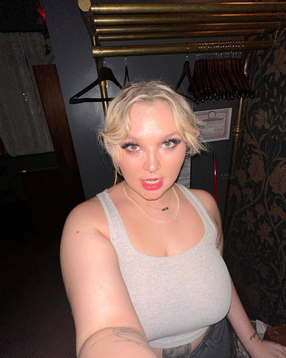 Angela_Defea11's tweet image. I love working with katy because she deals with the big girl stuff (money, etc.) and I take my silly little selfies